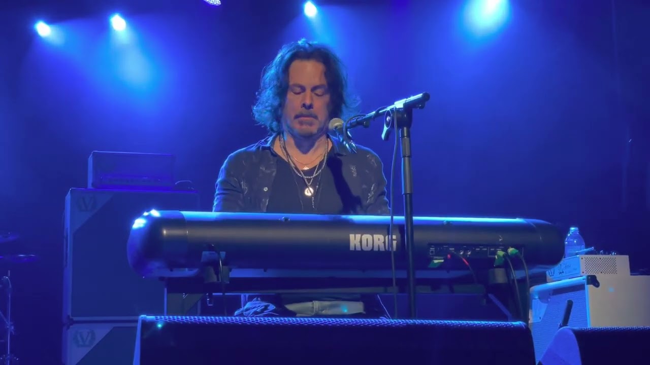 Winery Dogs - Regret (Live)