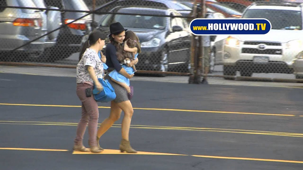 CELEBRITY GPS: Katie Holmes & Suri Cruise Take Flight!