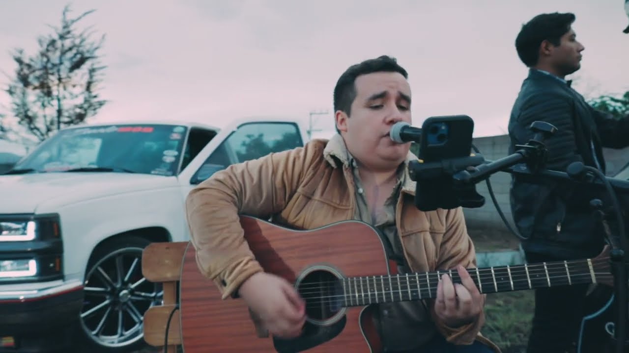 Elvis Carmona - La Vida Ruina (En Vivo)
