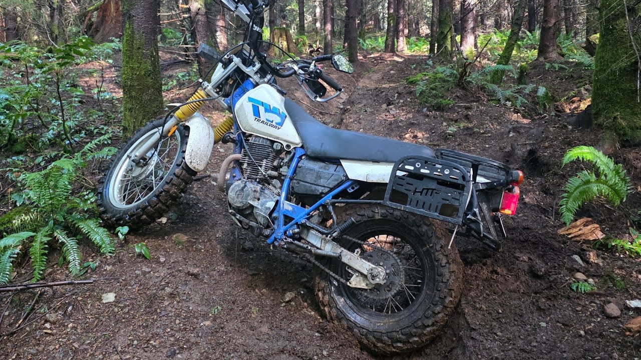Poor TW200 Going Through It. Singletrack Day