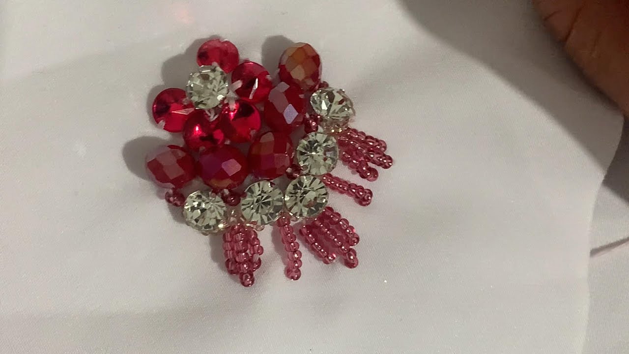 Franjinha broche com pedras