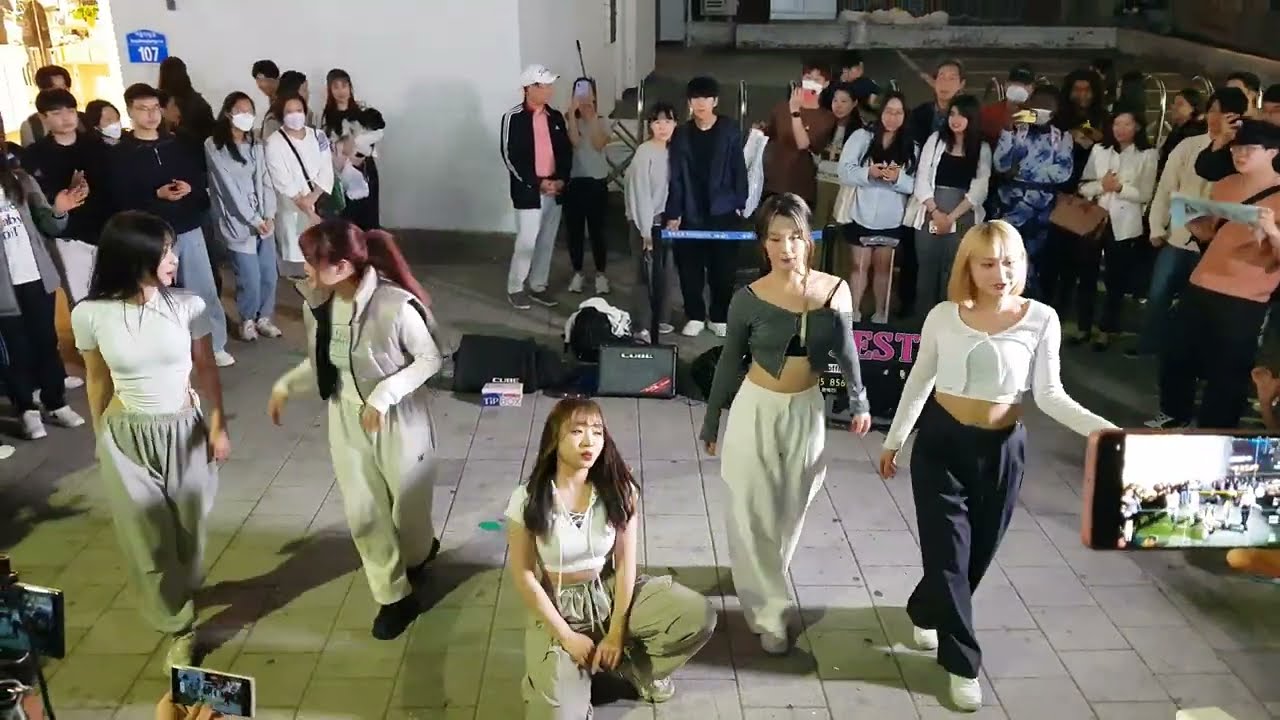 20230403 hongdae busking 홍대 재능많은 미녀댄스팀 메이져스티(majesty) 버스킹 01 - OMG _ NewJeans
