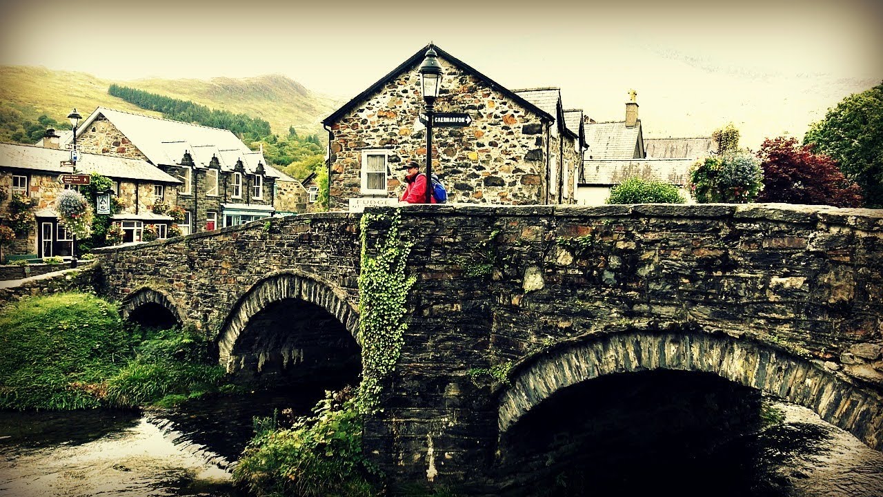 Walking in Beddgelert - North Wales