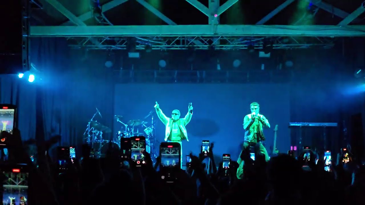 Sheesh - CA7RIEL & Paco Amoroso (Live - Sala del Museo del Carnaval 2024)