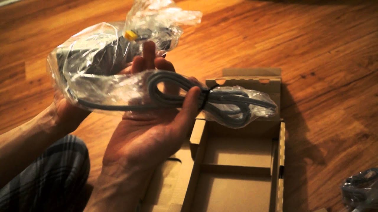 Wii U - 32gb Delux edition (Black)- Unboxing Video