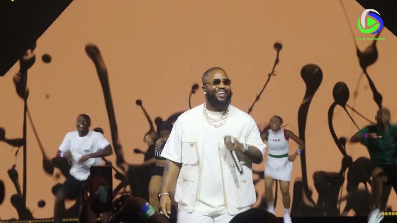 Cassper Nyovest & Zandile Mzazi (Fusion 4) live at Mahindra Fusion Fest 2025