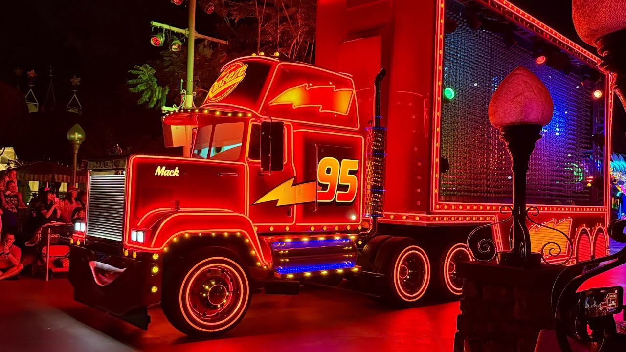 Paint the Night at Disneyland