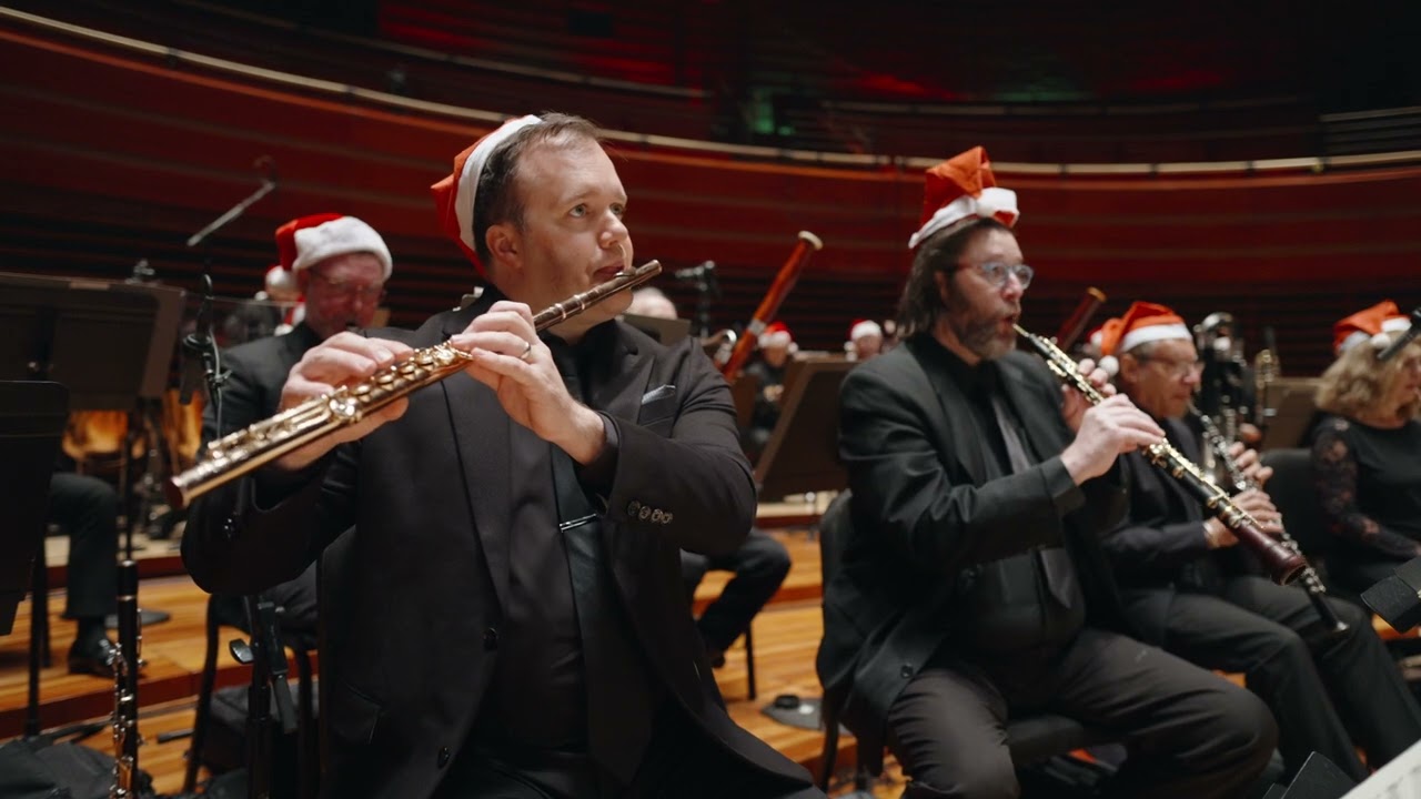 The Philadelphia Orchestra Performs “O Come, All Ye Faithful”