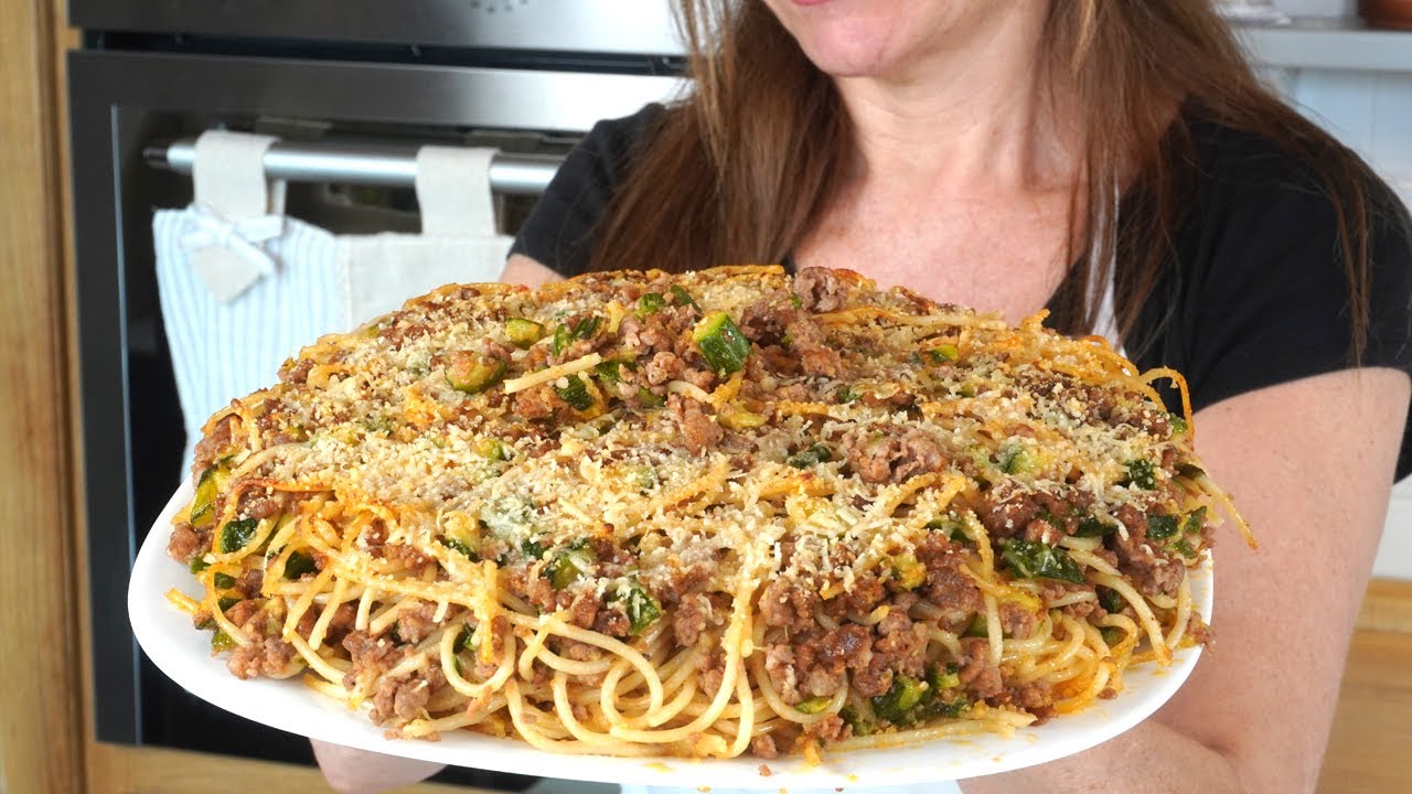 Sformato di Pasta Sfiziosa con Macinata e Zucchine