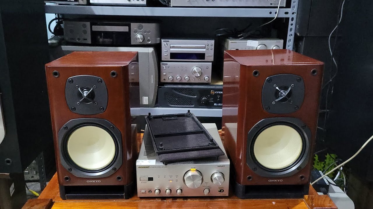 Amply onkyo a 909x ghép loa onkyo n9fx nghe đa thể loại nhạc thì ngon luôn.giá 4.8tr lh 0868943944 
