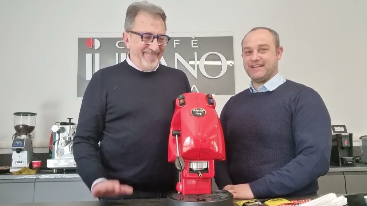 Un Caffè in cialda Iuliano insieme a Fulvio Di Santo Proprietario della Didiesse