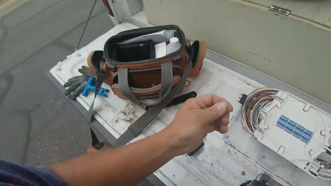 Quick Fiber Optic Install Fusion Splice In Vault