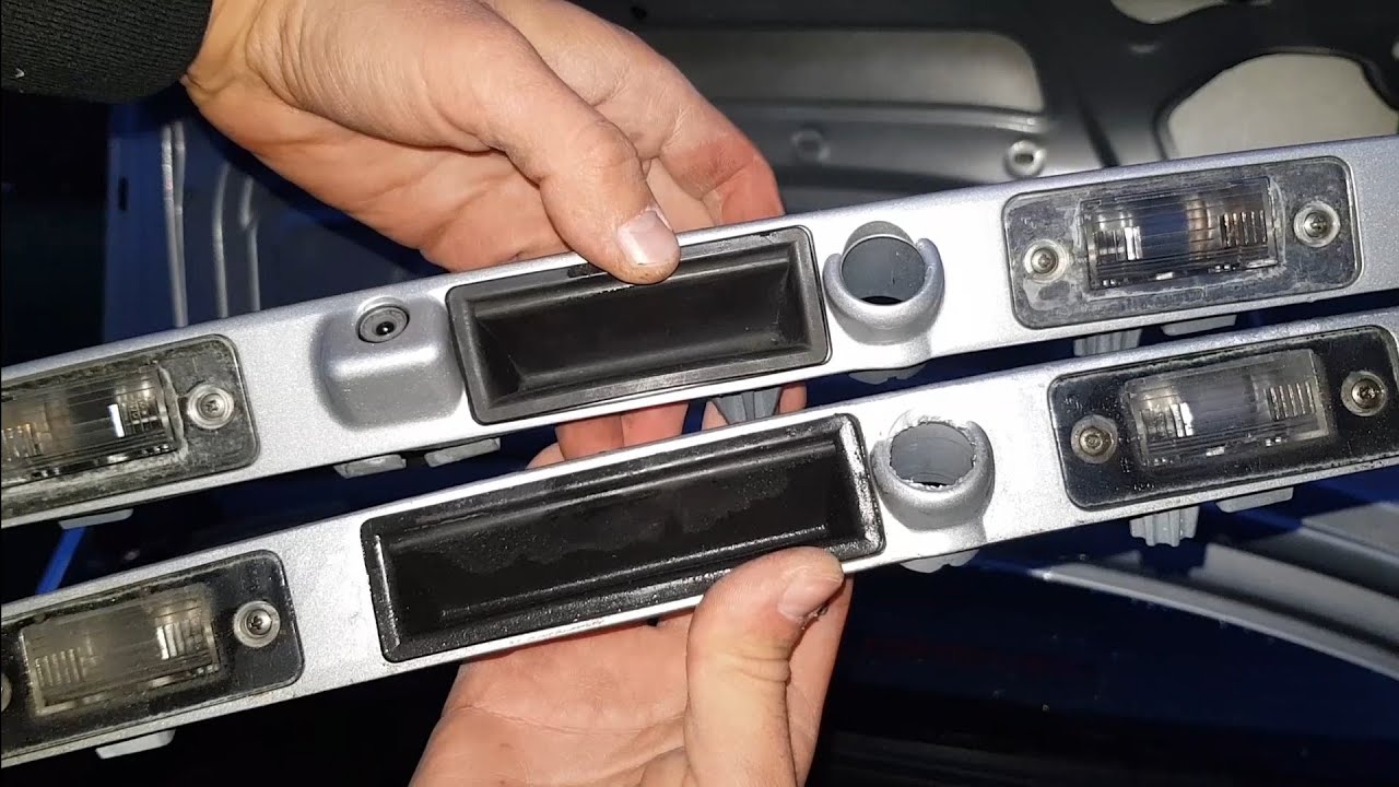 Audi A8 D3 2003r. Wymiana blendy tylnej klapy bagażnika.