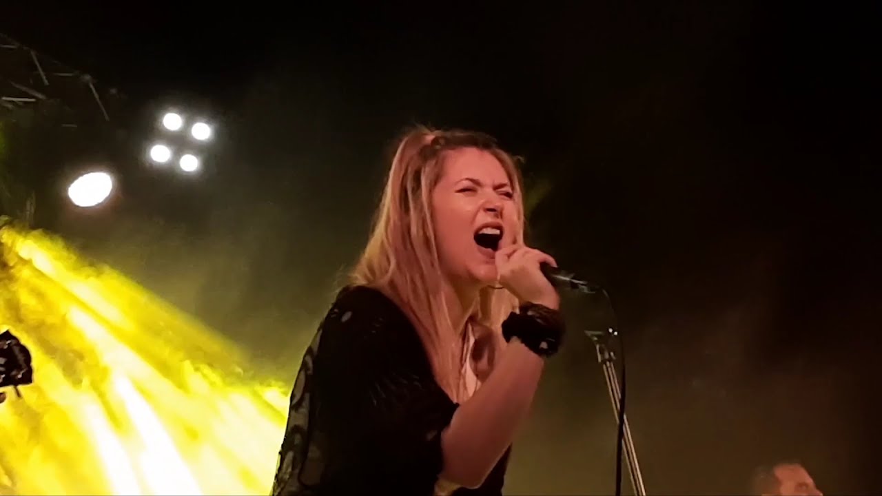 Κούπες - Μη με κοιτάς στα μάτια (Cover/Official Video)