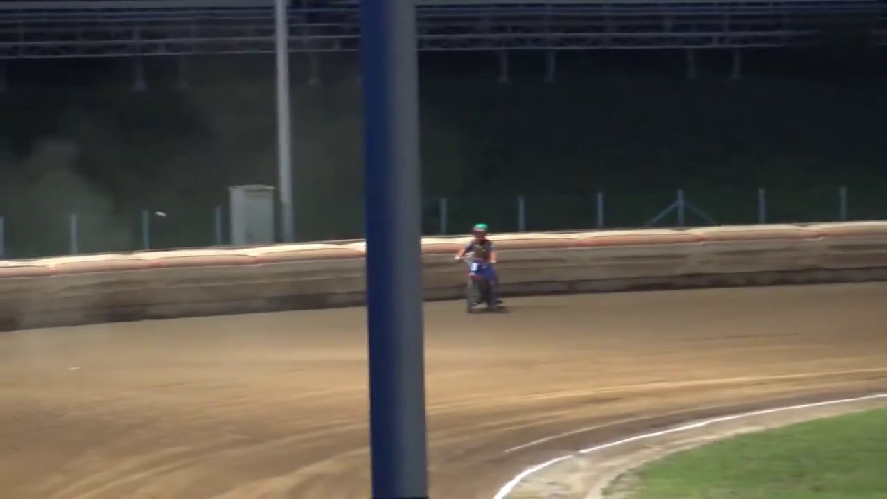 Celina Liebmann Pardubice VIZE LONGTRACK WORLD CHAMPION helmet color blue