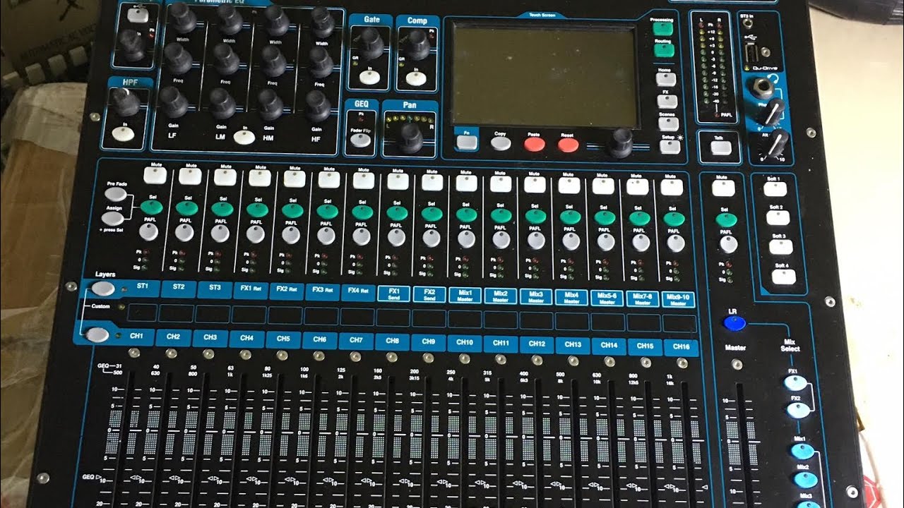 Allen heath QU 24 mixer