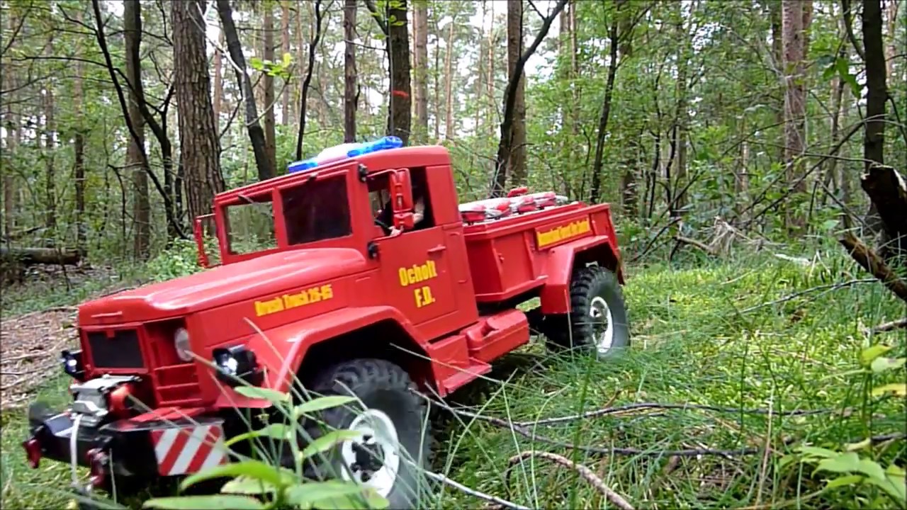 REO M35 Brush Truck auf Patrouille (Cross RC HC4)