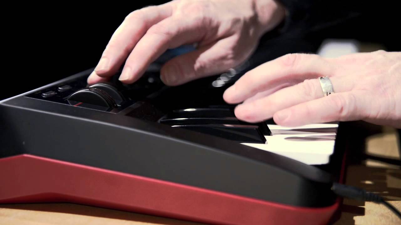 KORG KROSS : son combi Bass avec Michel Deuchst (La Boite Noire)