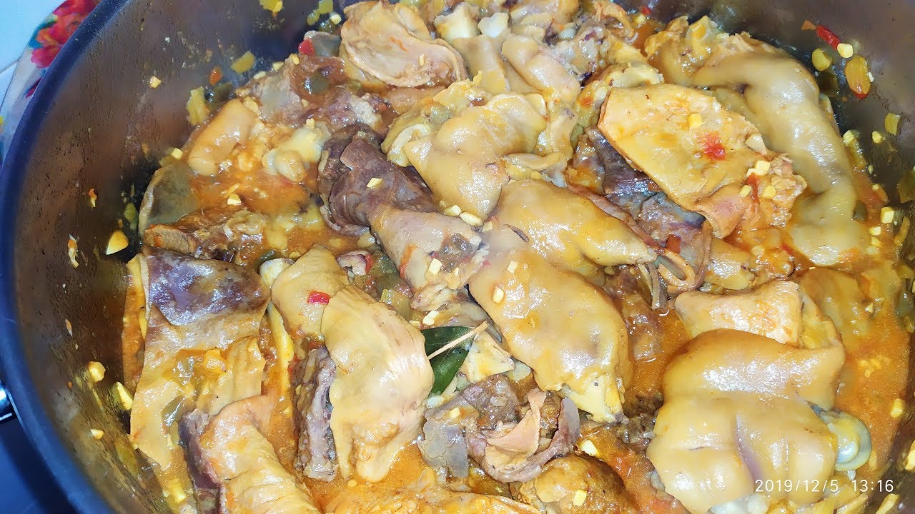 callos de cerdo con manitas y lengua