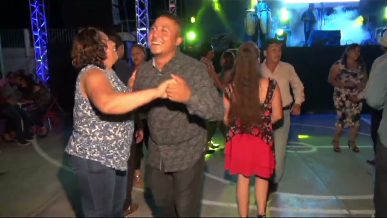 Grupo Miramar ♫ Báilala (Cumbia Tropical)