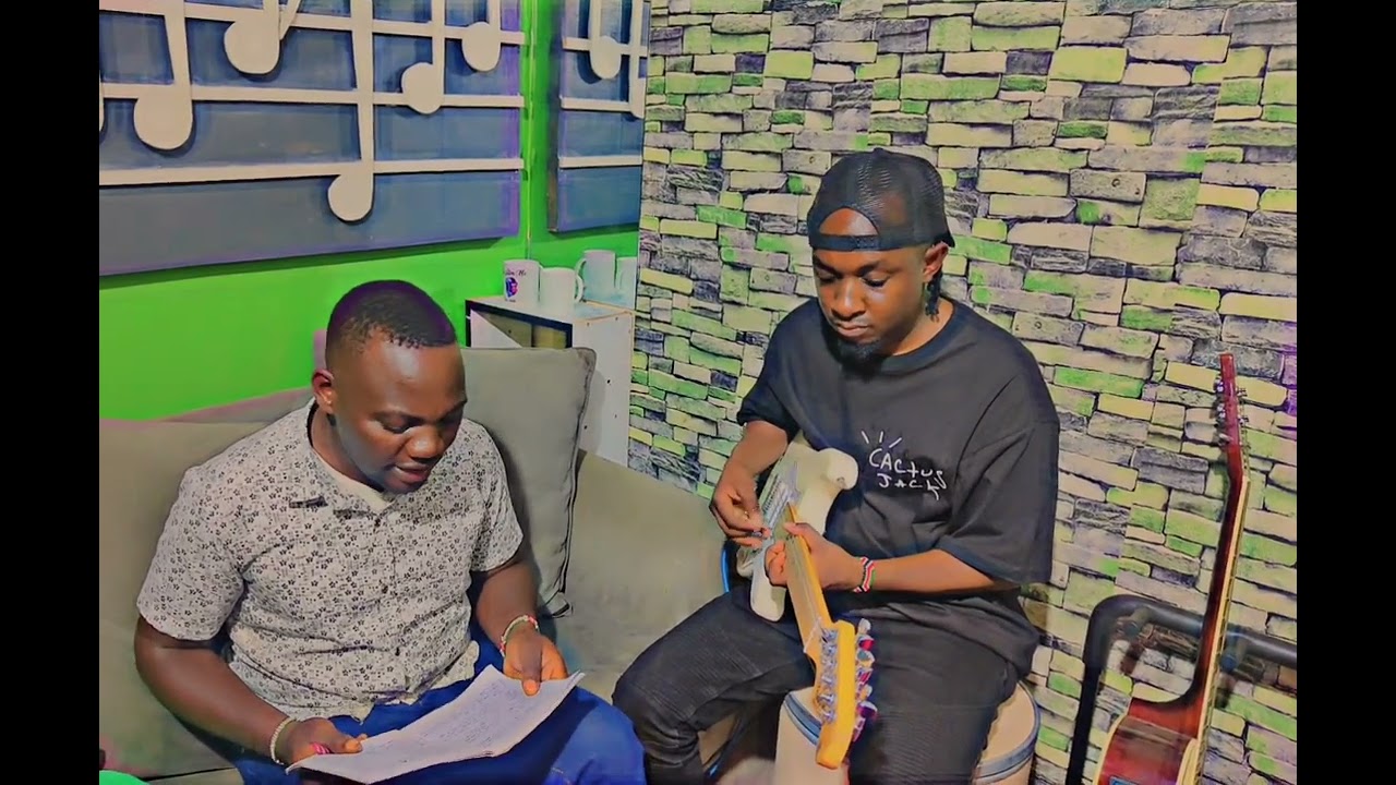 JAMAA AKO NA MACHUNGU-NZAINI BOYS BAND LIVE RECORDING