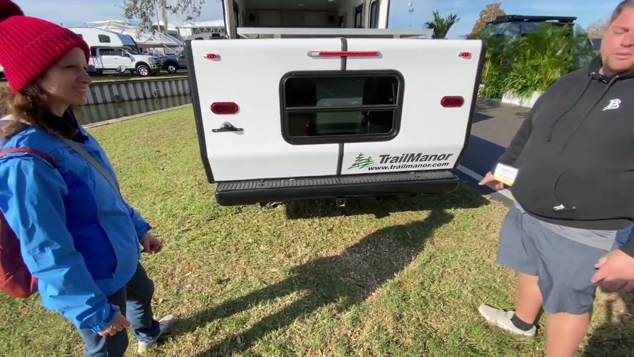 Trailmanor demo on folding it down from camp to travel mode and a look inside at its features.