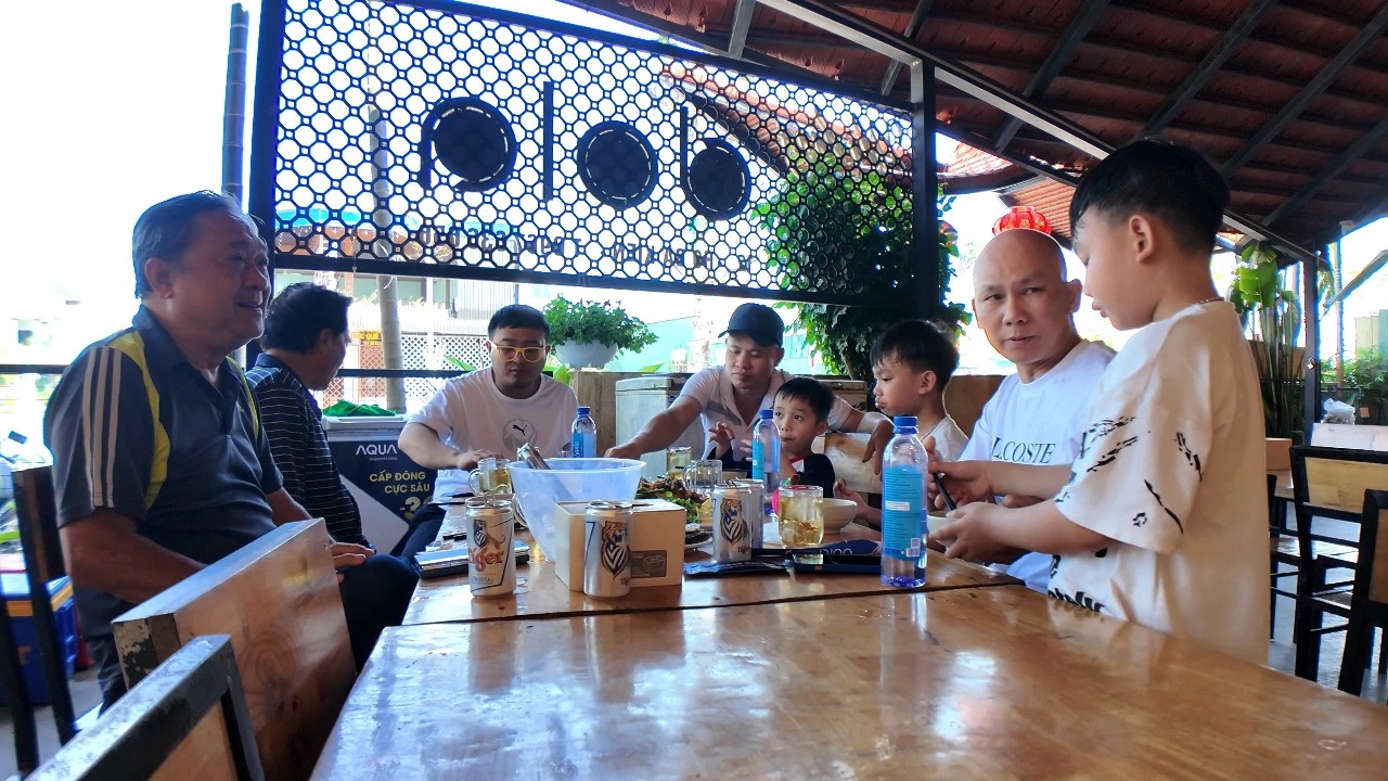 Nam Mo A Di Da Phat Vinh City Nghe An Mom Dad Trang Cau3 Vietnam Thuong Hieu Truy Nguyen Spring 2026