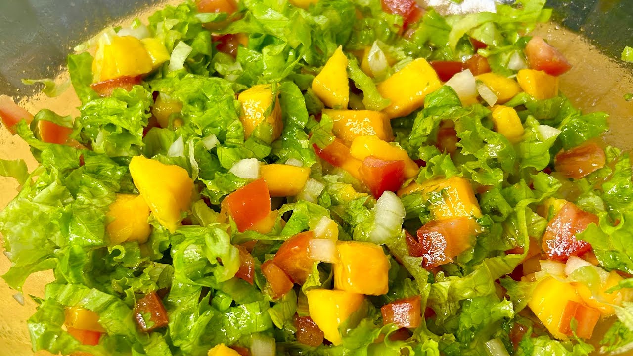 SALADA TROPICAL FÁCIL E DELICIOSA