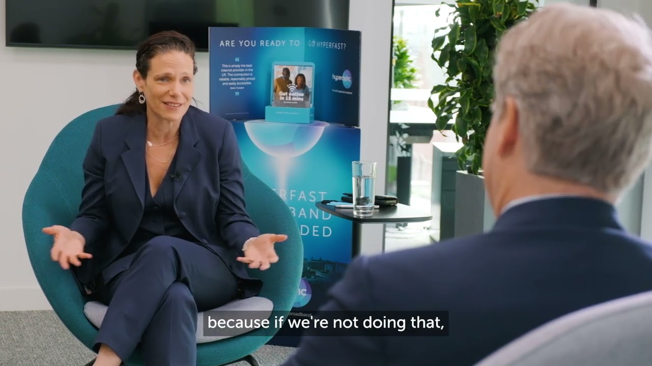 Working closely together | EXFO and Hyperoptic
