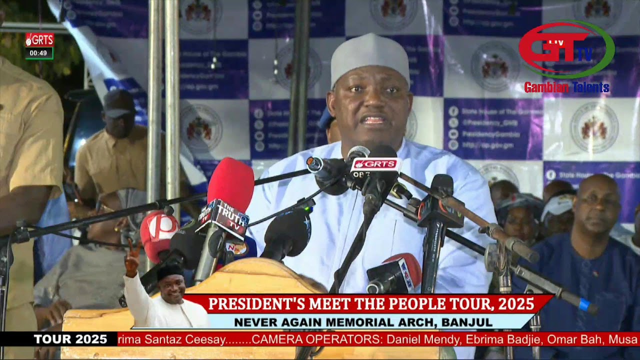 PRESIDENT BARROW HOLDS MEETING IN BANJUL