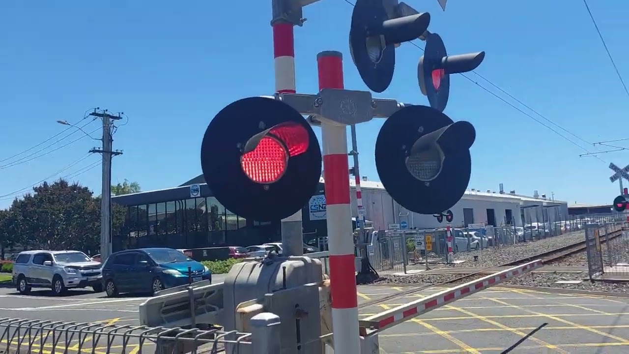 Mays Road Level Crossing Auckland Penrose