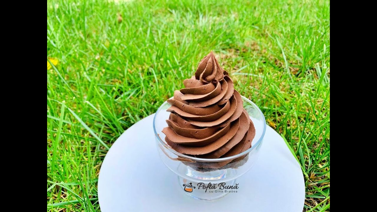 Doar 2 ingrediente si 10 minute de munca: Crema ganache de ciocolata neagra, foarte fina!