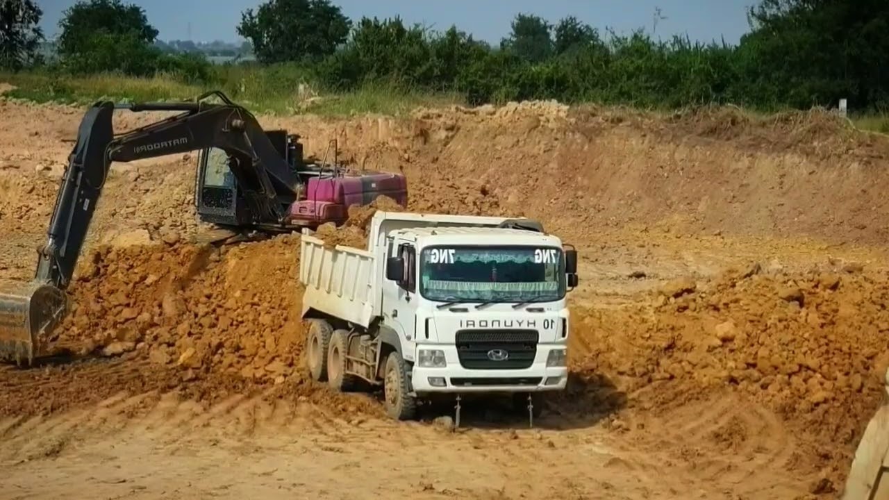 New Constr. Site In Action, Cat 395, Cat 777, Cat 14G Grader & Cat D8R - Sotiriadis/Labrianidis - 4k