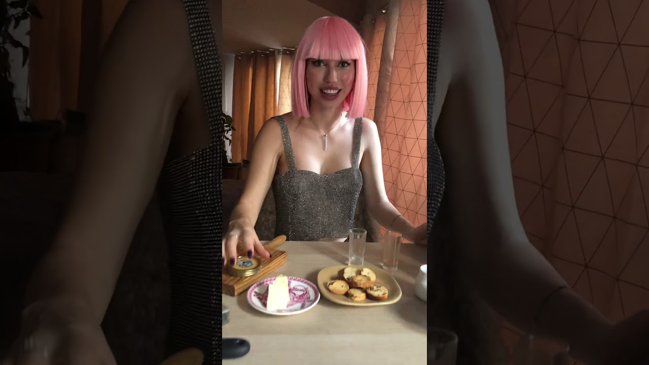 Como comer caviar con vodka