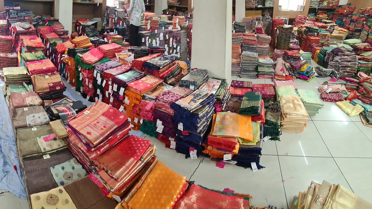 Cash On delivery Video Calling Saree Purchasing From Surat Biggest Manufacturing Firm | Surat sarees