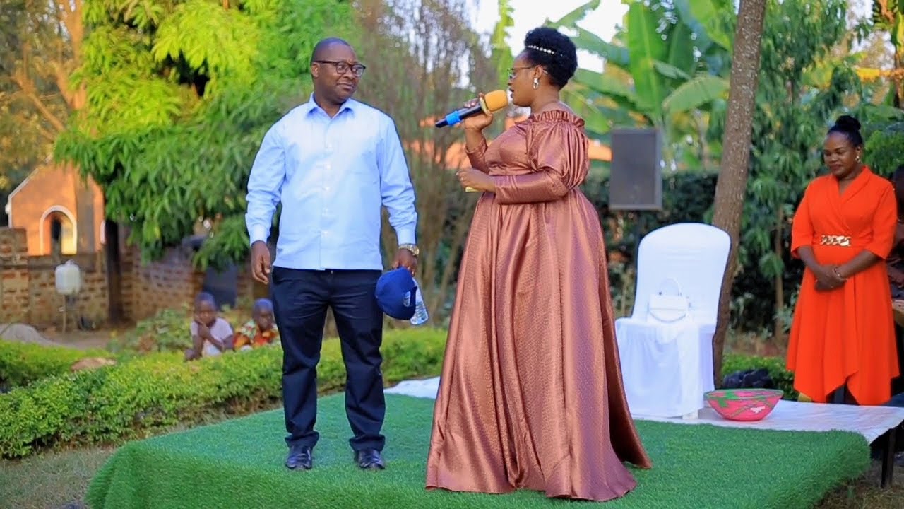 #Ketty_Mukiza Publicly Unveiled The Secret At Her Concert Why She Loves Her Husband Very Well.