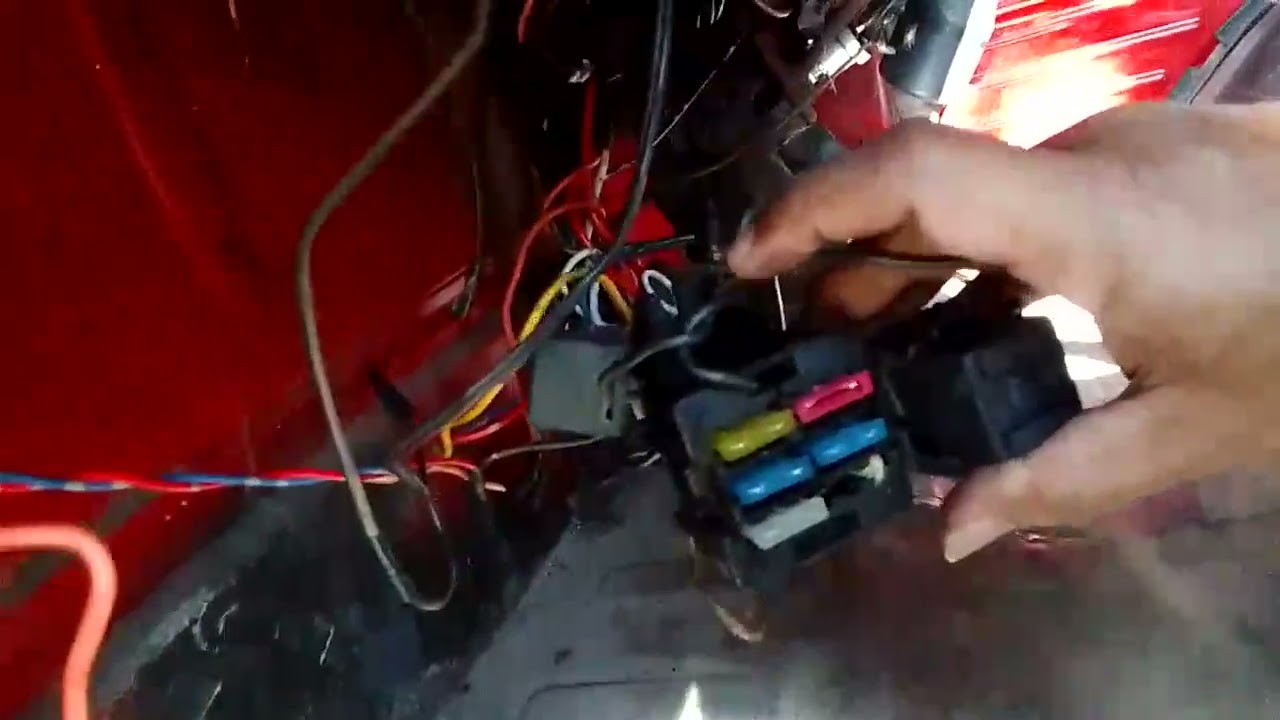 Rumah Sekring Terbakar Solusinya Ganti Box Atau Modifikasi || Carry ST 1.0 Carreta Futura