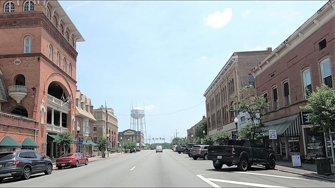 Americus, Georgia Drive Through Lamar Street