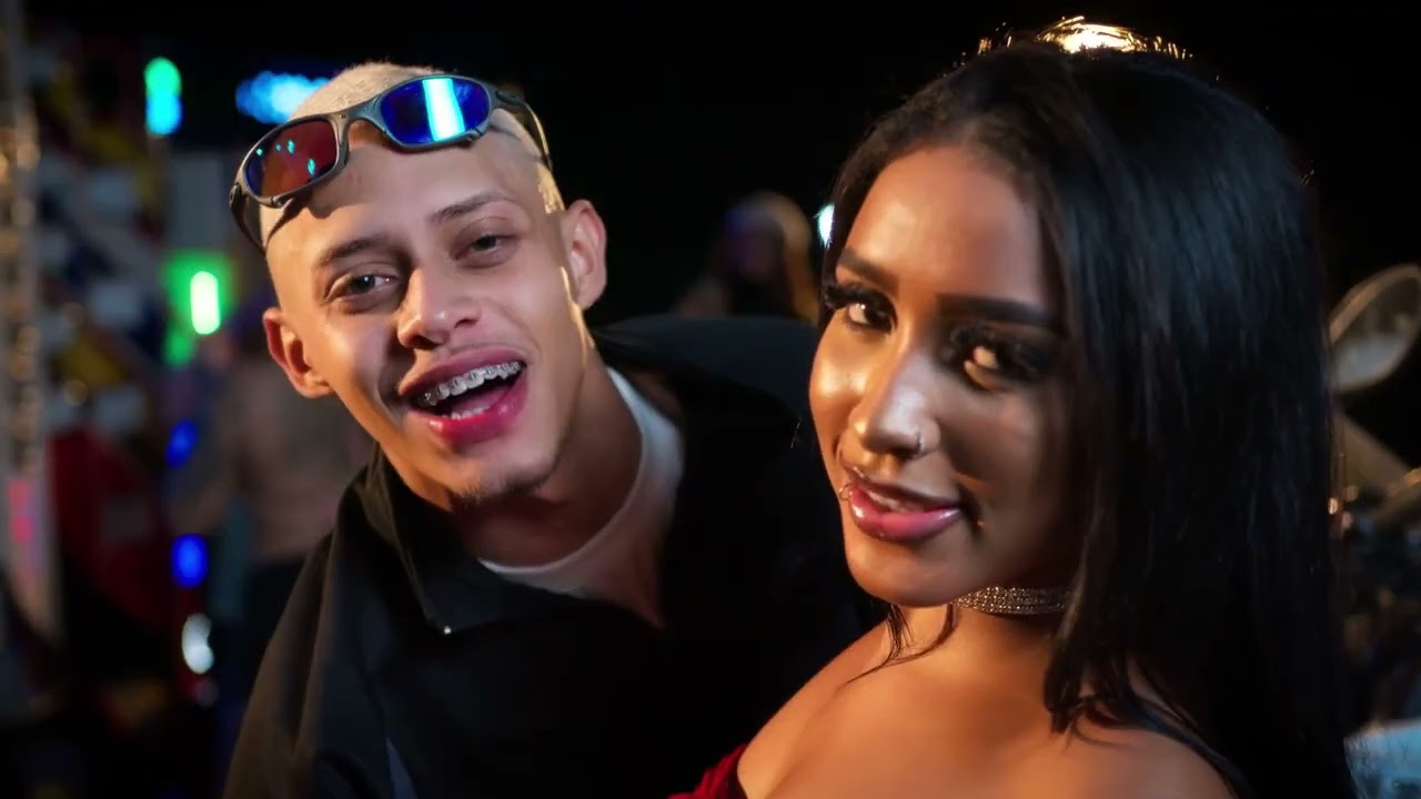 PUTARIA COM AS PIRANHA DO HELIPA MC Guh SR ( DJ Silv&eacute;rio )Clipe Oficial