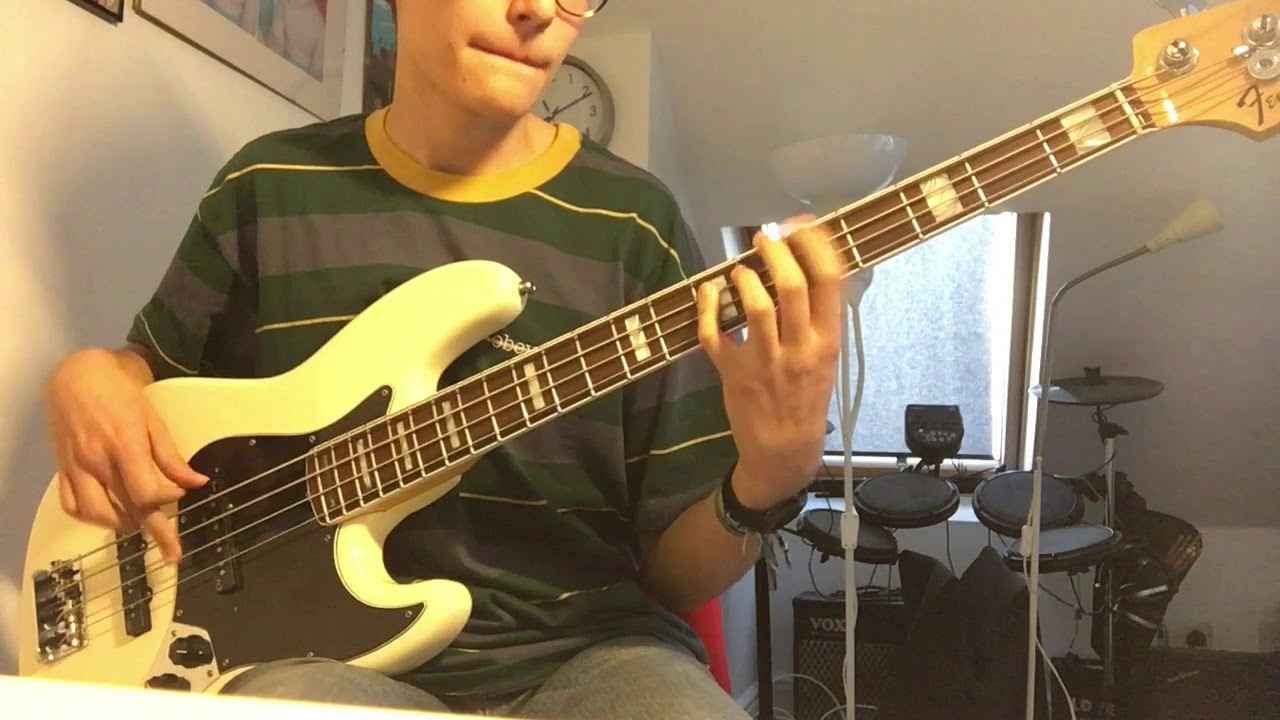 Finn Z-B // Earth, Wind & Fire - In The Stone (Bass Cover)