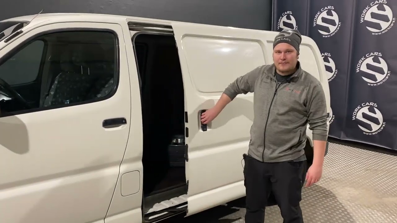 Work Cars Oy // Toyota Hiace 2.5 D-4D 4WD 2007vm 270tkm