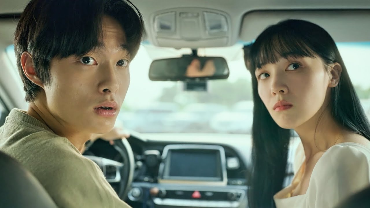 No One Ever Dares To Complain About This Driver, Because His Partner Is A Female Ghost!
