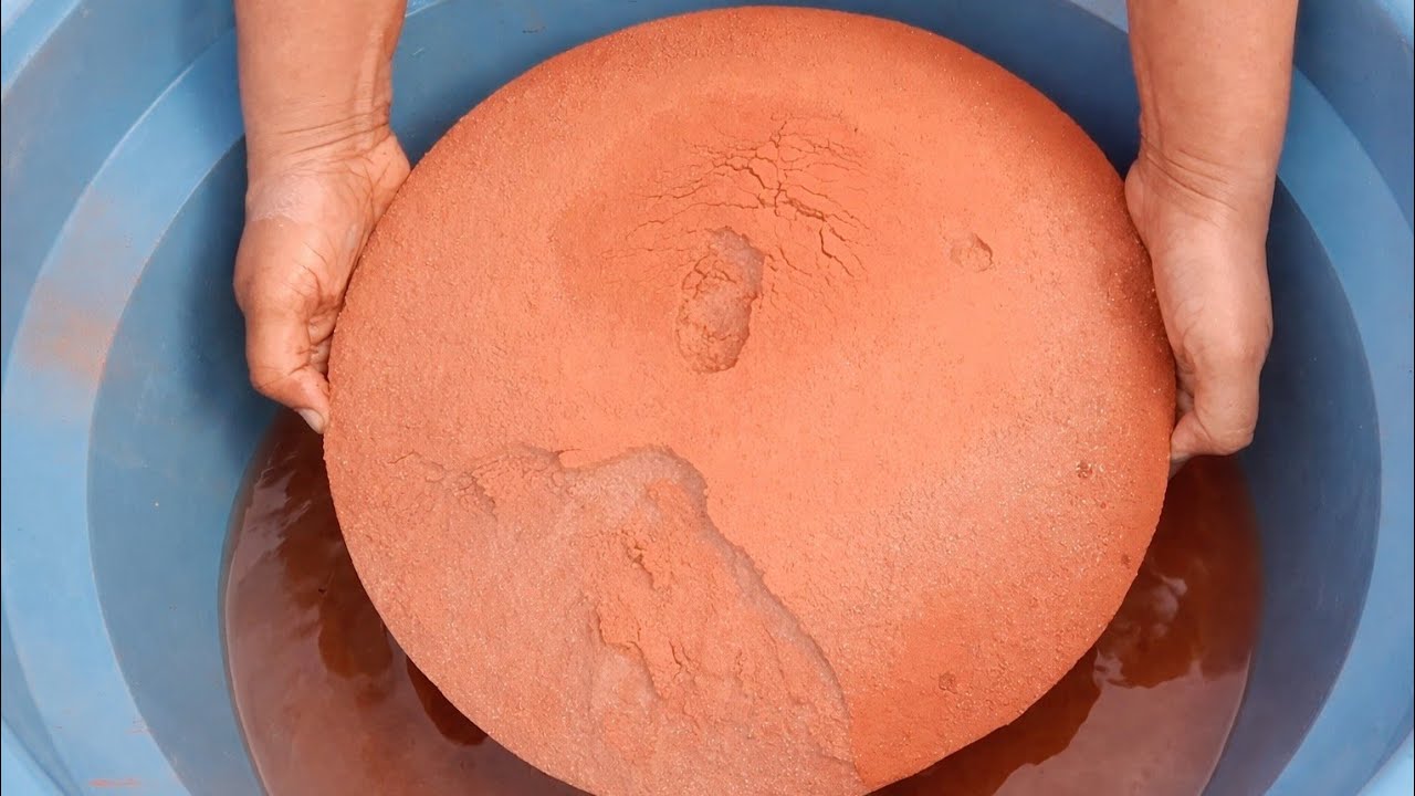 ASMR Relaxing silky smooth full ❤️ dirt pouring in 🌊💦