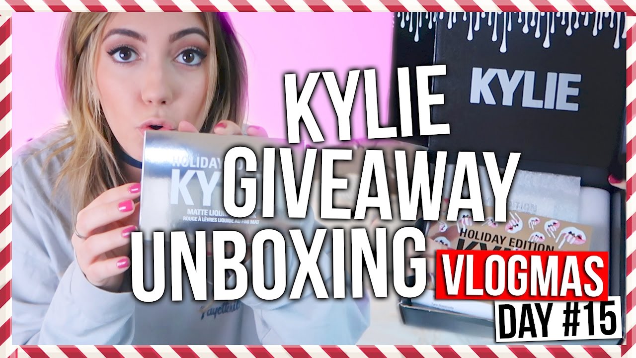 KYLIE HOLIDAY COLLECTION UNBOXING! | Vlogmas Day #15