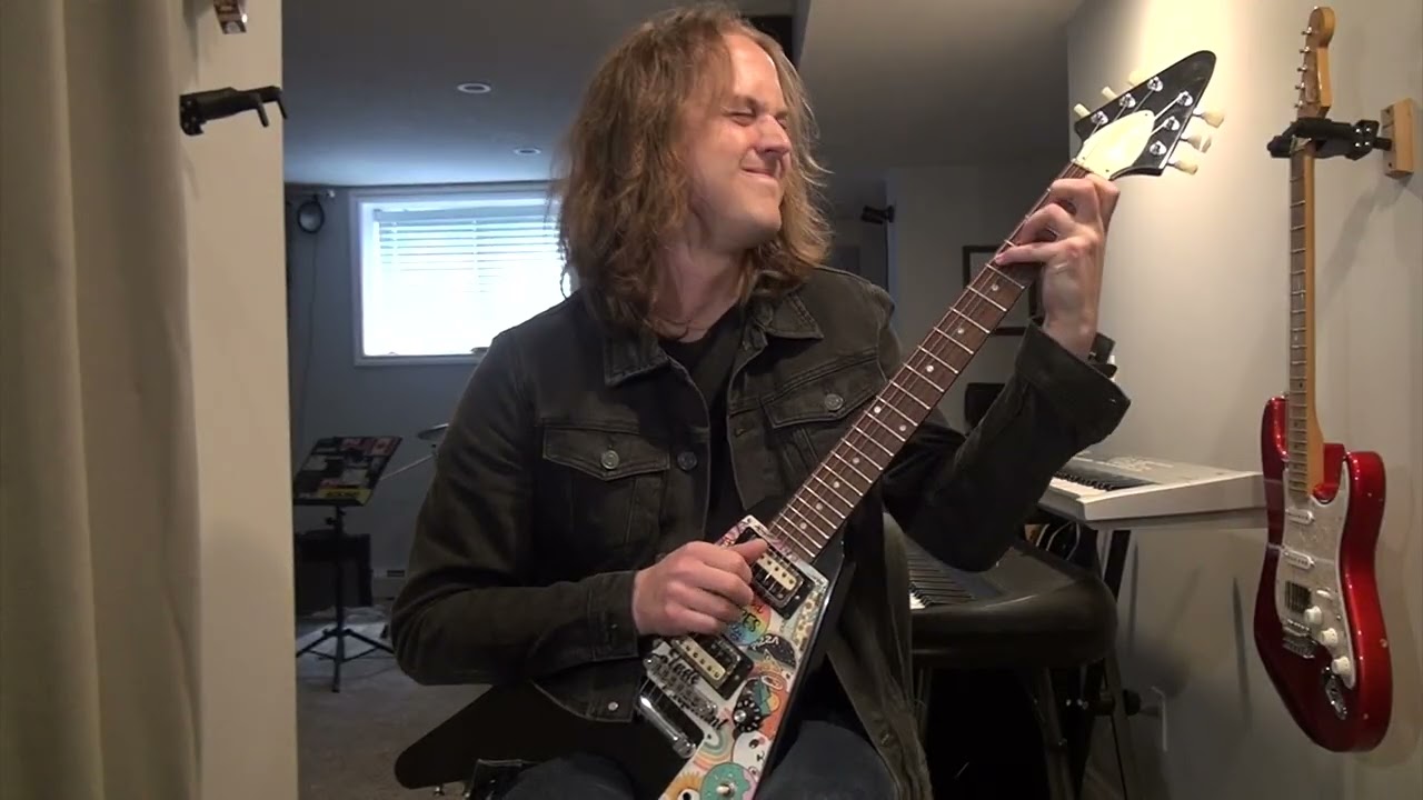 J.S.Bach BWV998 - Flying V - Sam Coulson
