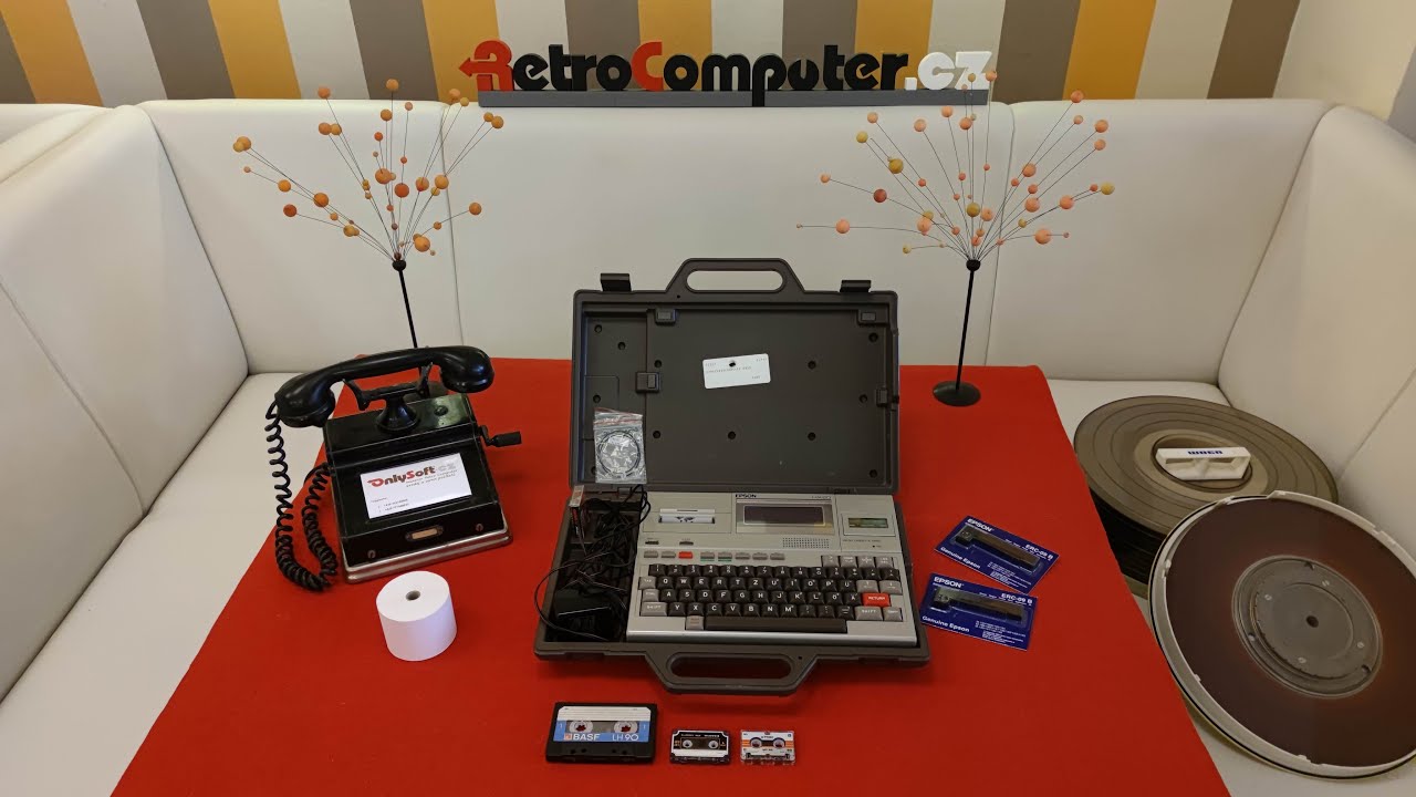 Demo Epson HX-20 / HC-20. Year 1982. The first notebook or laptop in the world. www.RetroComputer.cz