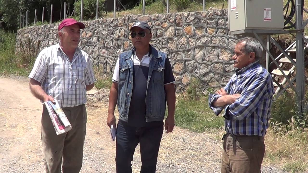 Sivas Divriği Arıkbaşı Köy Muhtarı Kemal Cenal, Köy İçi Yollar Çamur ve Tozdan Kurtarılmalı