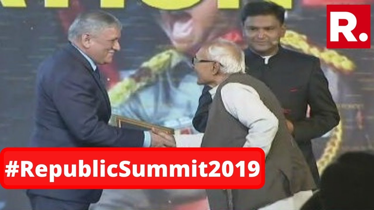 COAS General Bipin Rawat honours India's Heroes At The Republic Summit