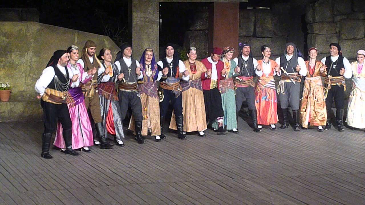 Dora Stratou : Traditional Pontian dance - Ποντιακός χορός