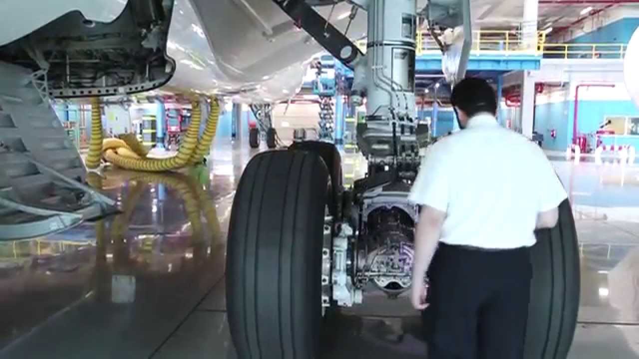 Emirates Airbus A380 Pre-Service Check | Emirates Airline